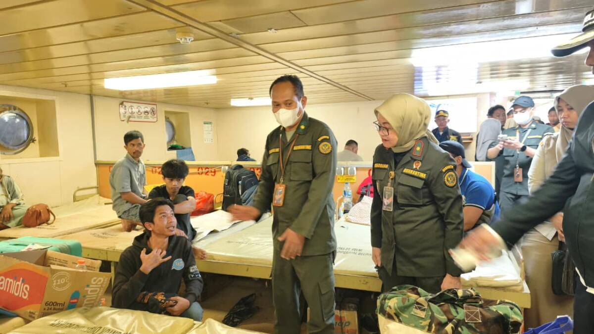 Karantina Sulsel  menggelar Operasi Patuh menjelang perayaan Natal dan Tahun Baru (Nataru) di Pelabuhan Laut Soekarno Hatta, Makassar. Salah satu armada kapal penumpang yang dilakukan pemeriksaan adalah KM Gunung Dempo dengan tujuan Sorong.