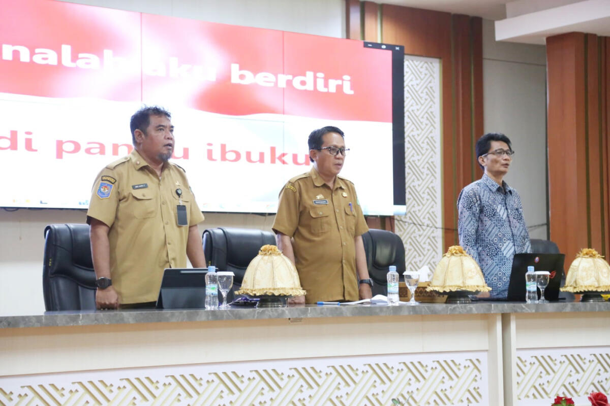 SOSIALISASI -- Dinas PUPR Pemkab Luwu Timur menggelar sosialisasi Peraturan Daerah Kabupaten Luwu Timur Nomor 1 Tahun 2025 tentang Rencana Tata Ruang Wilayah (RTRW) Kabupaten Luwu Timur 2025-2044 di Aula Sasana Praja Kantor Bupati Luwu Timur, Selasa (16/12.  
