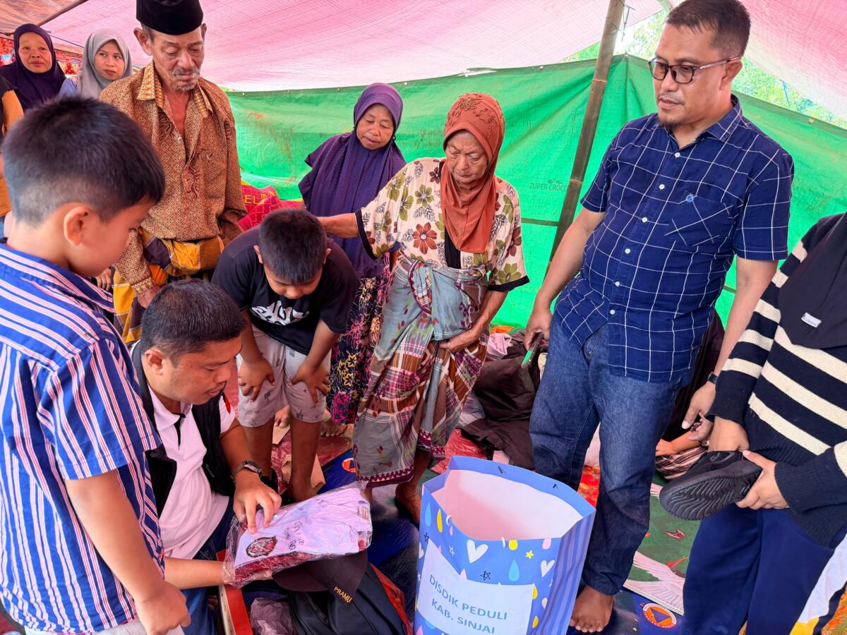 Disdik Sinjai Hadir untuk Korban Kebakaran, Pastikan Sekolah Tetap Berlanjut