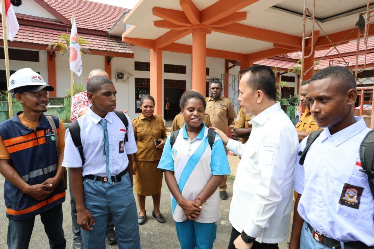 Sekolah Rakyat Jadi Jalan Keluar Anak Papua dari Putus Sekolah
