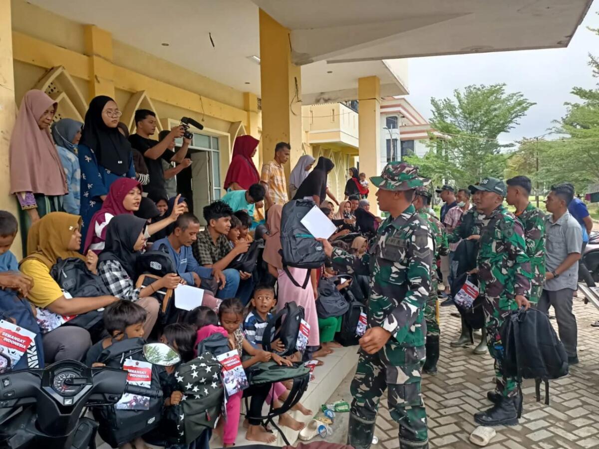 Baznas Salurkan 20 Ribu Paket Perlengkapan Sekolah untuk Siswa Terdampak Bencana di Sumatra