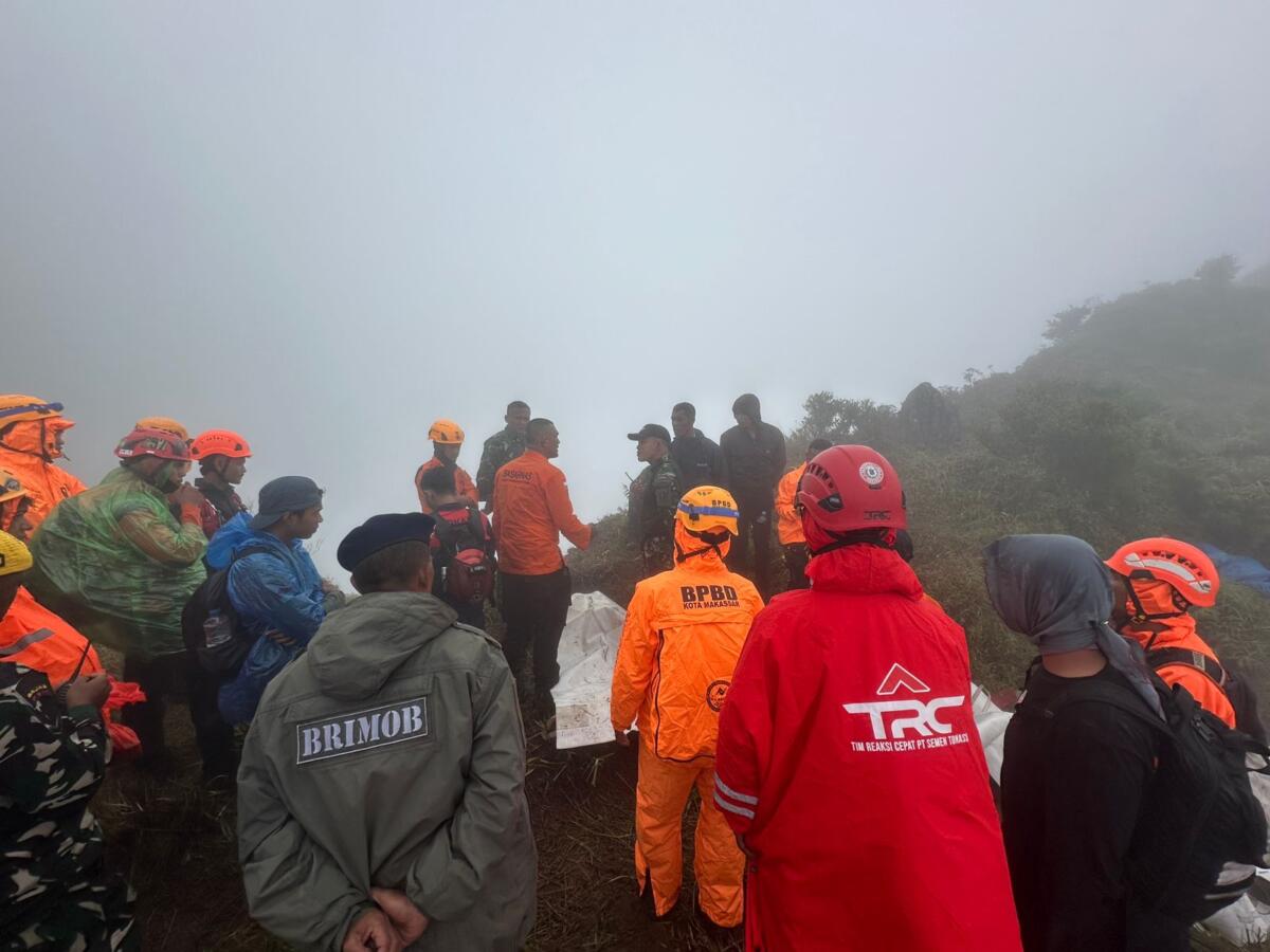 Taruna TRC Semen Tonasa Ikut Ambil Bagian Pencarian Pesawat ATR 42-500 di Pegunungan Bulusaraung