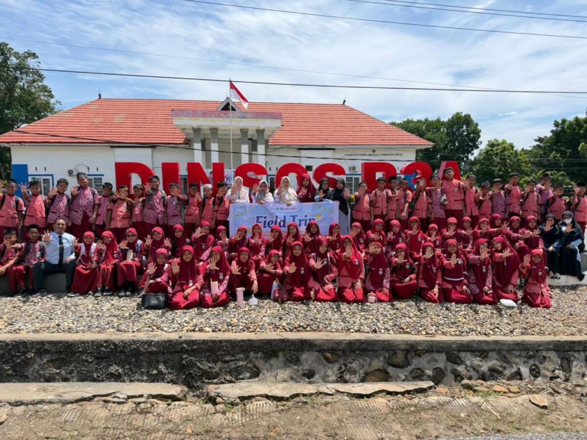 Siswa SDIT Al Bina Kunjungi DP3A Luwu Timur dalam Field Trip