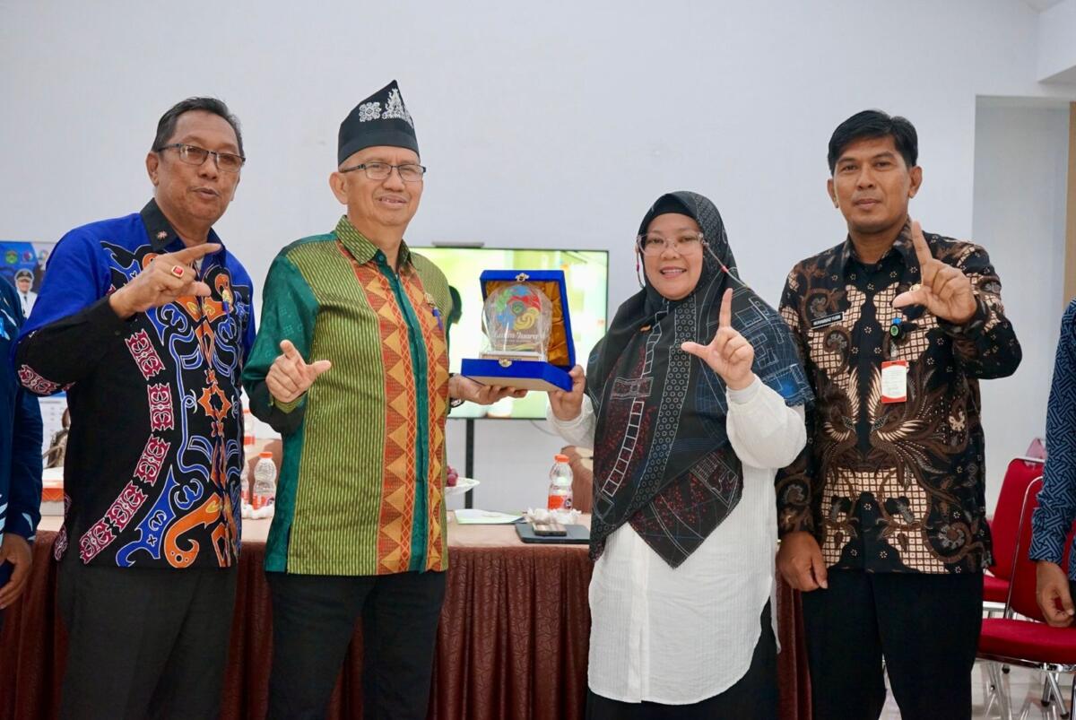 Bapenda Luwu Timur Terima Kunjungan Studi Tiru dari Pemkab Kolaka