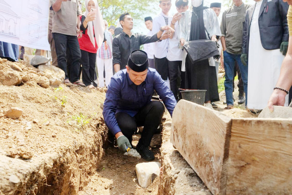 Bupati Bantaeng Letakkan Batu Pertama Pembangunan Ponpes