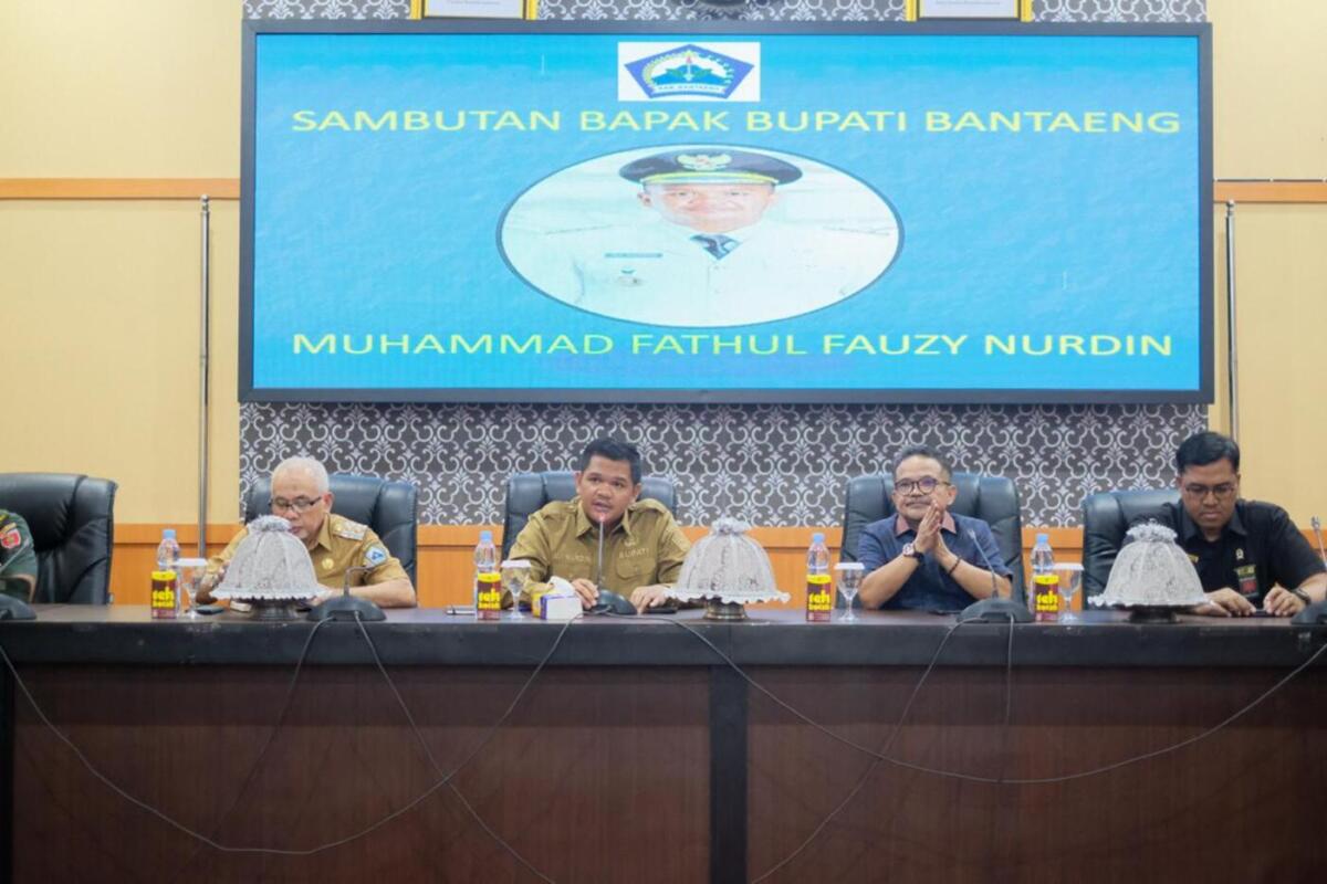 Bupati Bantaeng Pimpin Rakor Program Desa 2026 dengan Seluruh Kepala Desa