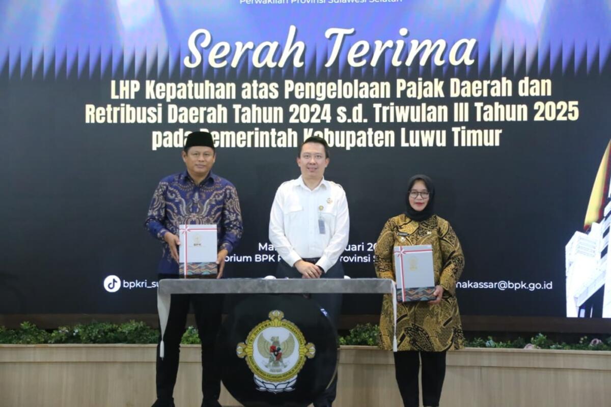Wabup Luwu Timur Puspa Terima LHP BPK dari BPK