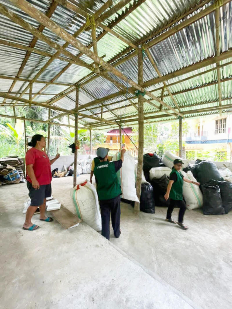 DLHD Tana Toraja Sosialisasi Pengelolaan Sampah Bernilai Ekonomi