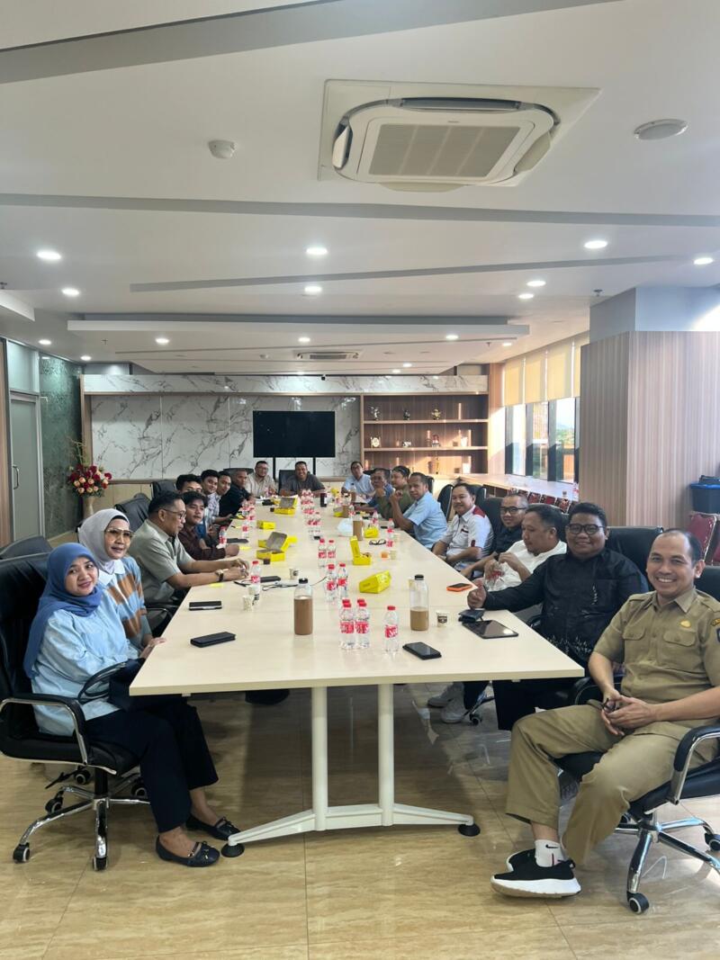 Rapat Perdana, MRR Cek Persiapan Panitia Mubes IKA Unhas 2026