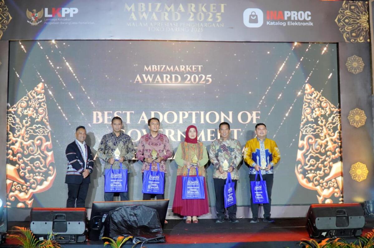 Makassar Raih Mbizmarket Award 2025 Berkat Transformasi Digital