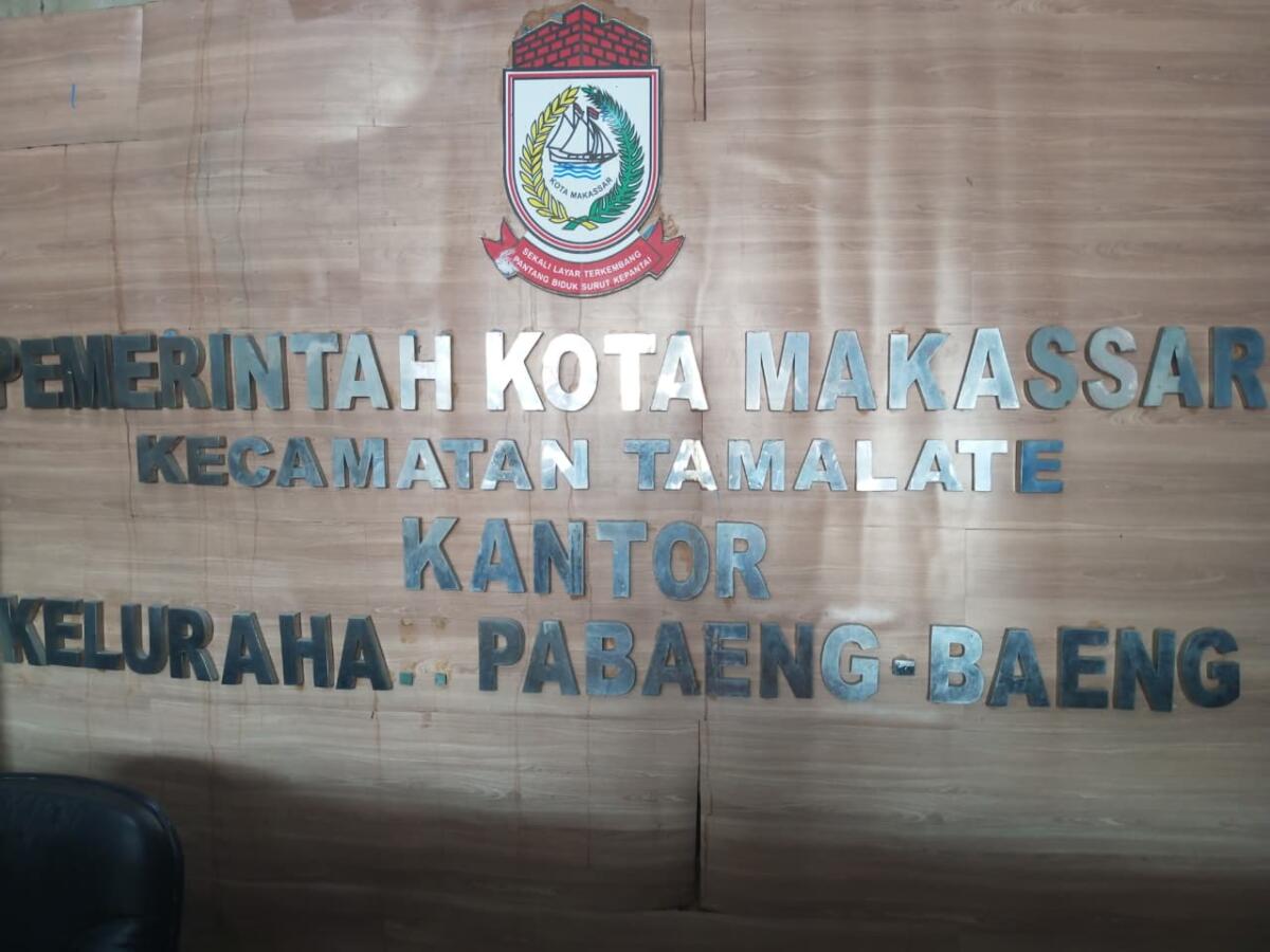 Penolakan Penggusuran PKL Berujung Penyerbuan Kantor Lurah Pa’baeng-baeng