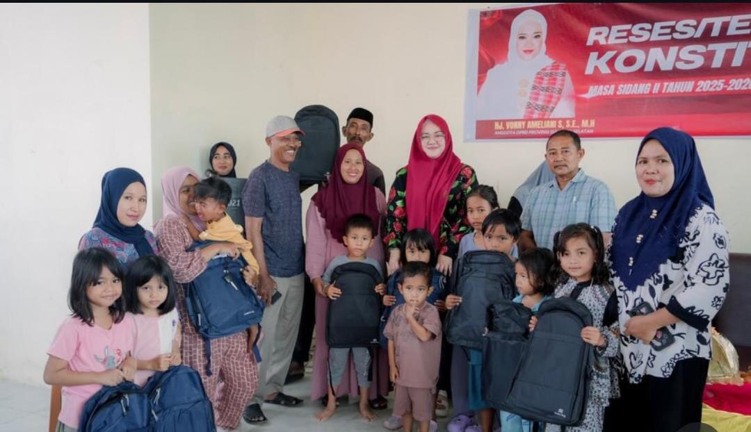 Tak Ingin Kejadian di NTT Terulang, Legislator Sulsel Vonny Ameliani Serap Aspirasi Sambil Bagikan Peralatan Sekolah