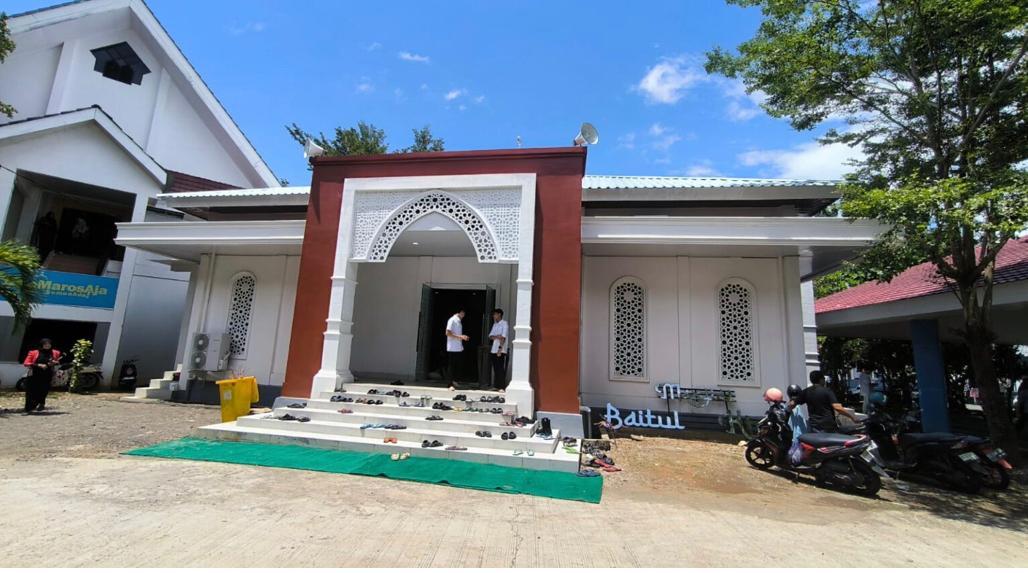 Masjid Baitul Khair Perkantoran Pemkab Maros Resmi Dimanfaatkan, Kapasitas 560 Jemaah