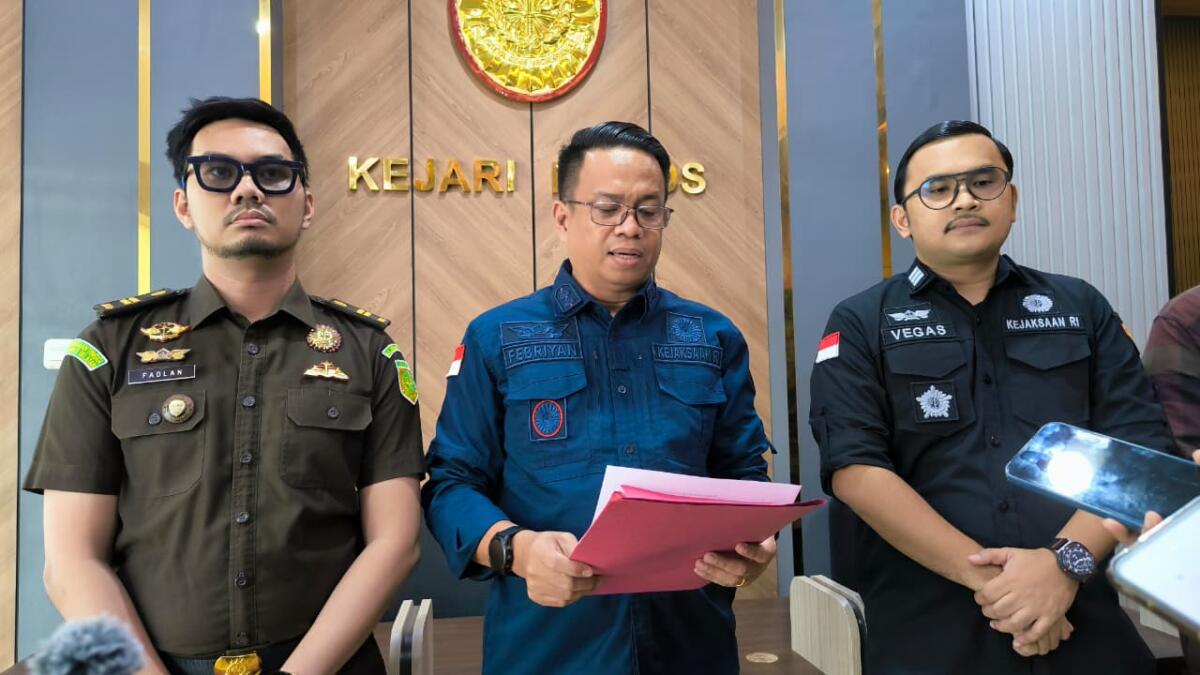 Tiga Orang Tersangka Dugaan Korupsi Belanja Outsourcing Balai Pengelola Kereta Api Sulsel