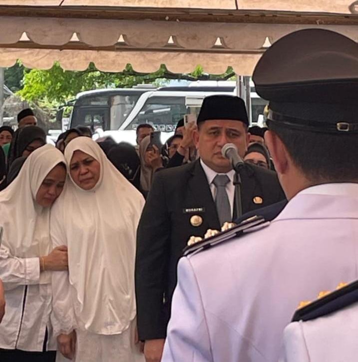 Pimpin Upacara Pelepasan Jenazah Asisten I, Munafri: Pemkot Makassar Kehilangan Sosok ASN Berdedikasi Tinggi