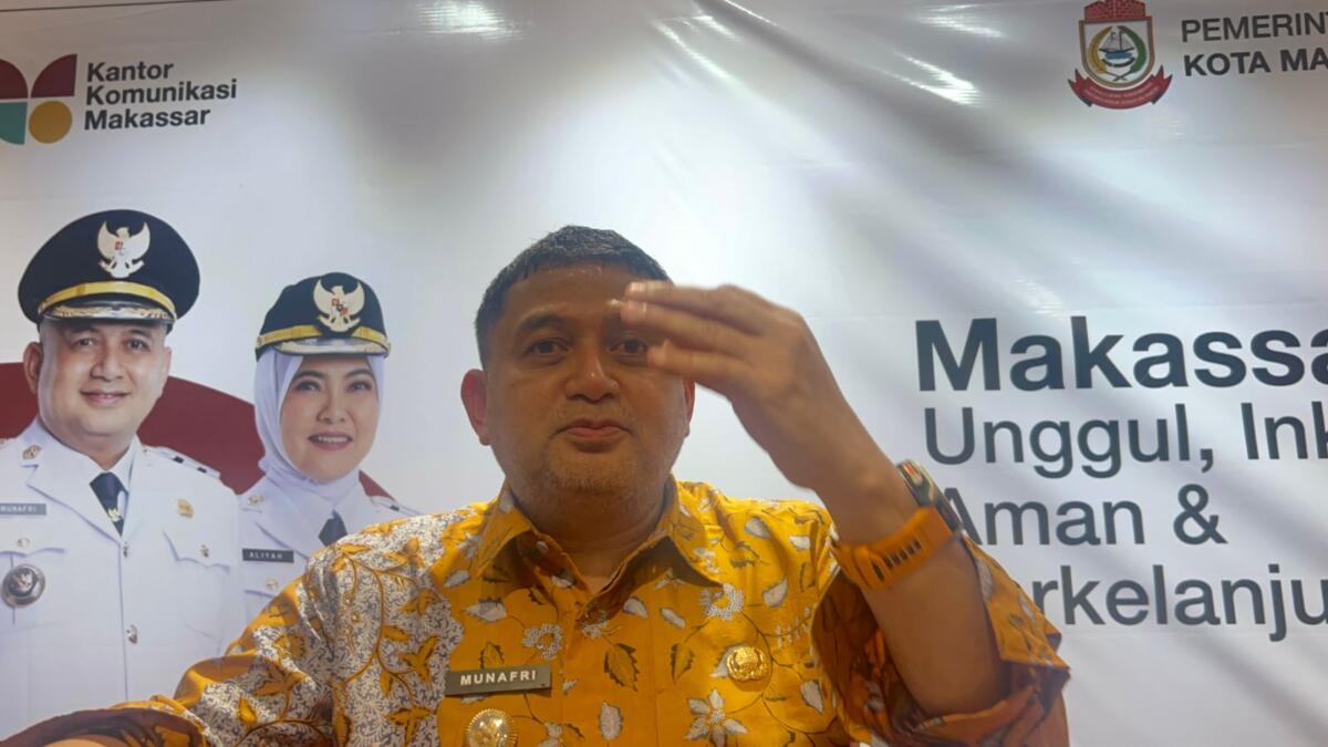 Wali Kota Makassar Mutasi Camat di ”Jumat Keramat”