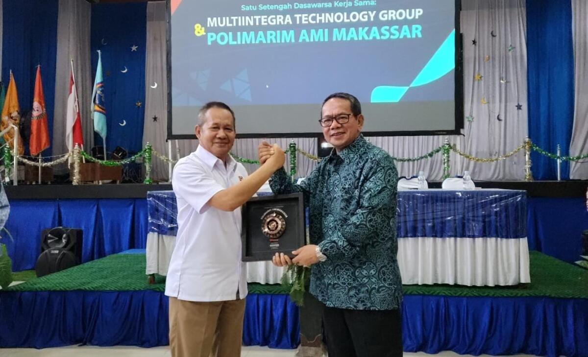 15 Tahun Jalin Kerja Sama, Multiintegra Technology Beri Penghargaan ke Polimarim AMI Makassar