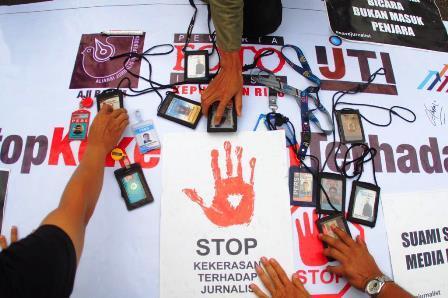 AJI Makassar Kutuk Teror Terhadap Jurnalis yang Liput Demo di Bulukumba