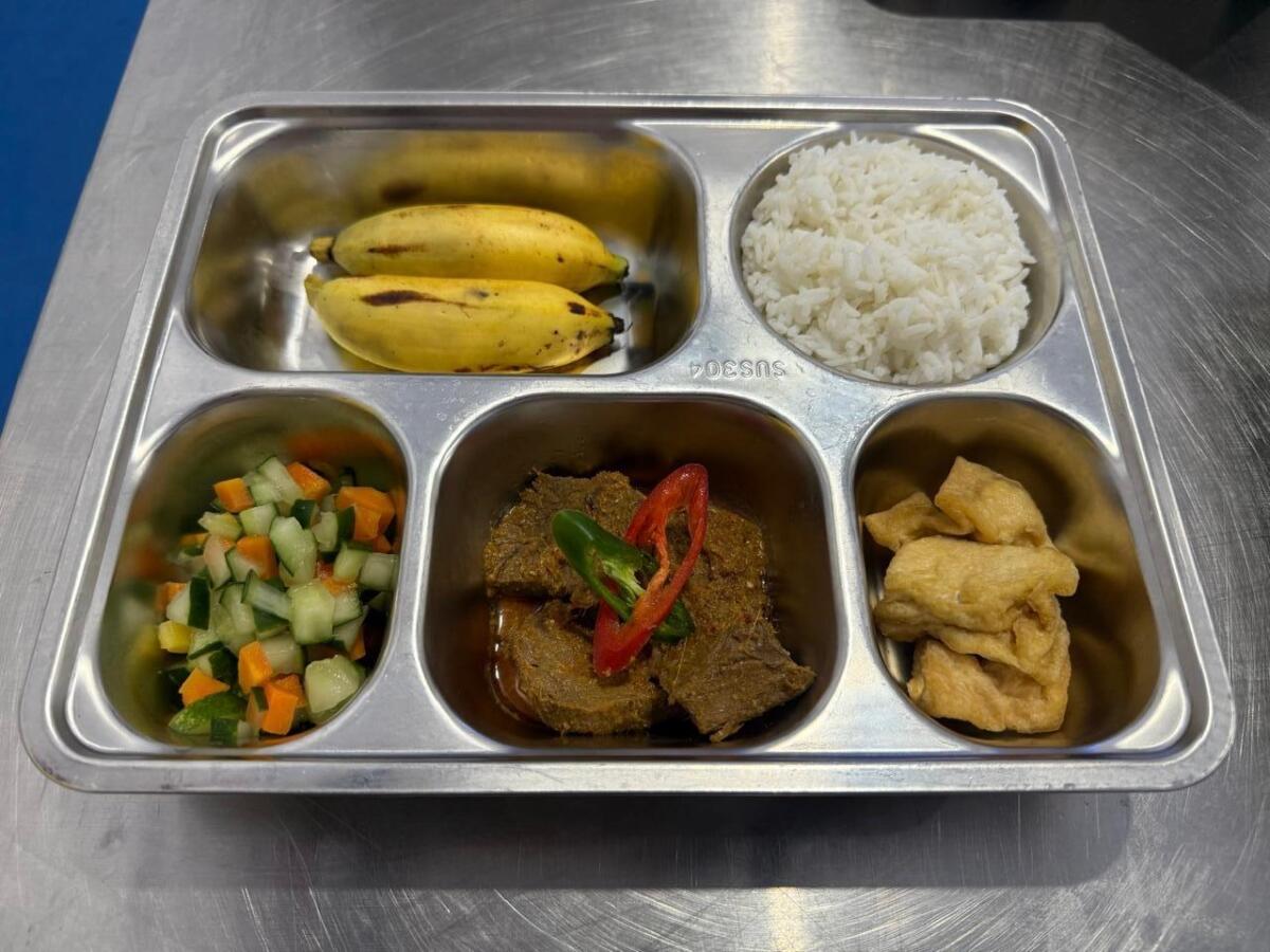 SPPG Mappasaile Sajikan Menu Variatif dan Bergizi untuk Ribuan Siswa di Pangkajene