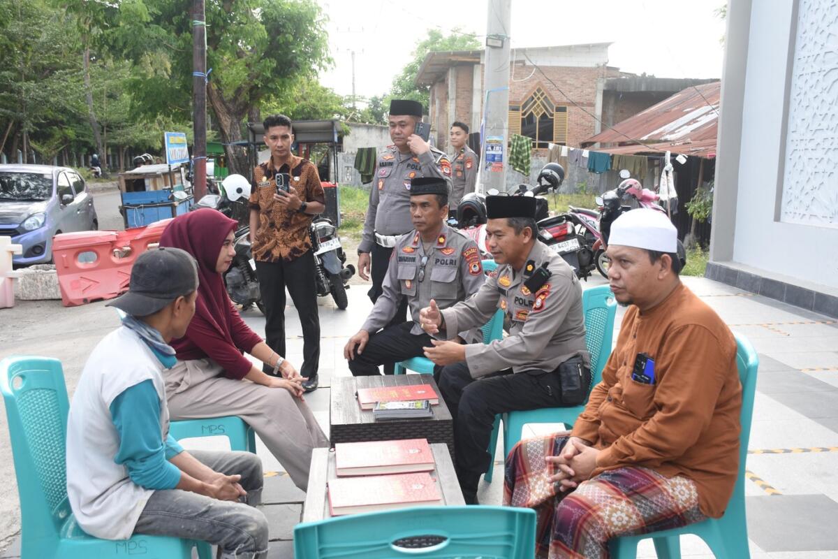 Pelanggar Lalu Lintas Dites Mengaji