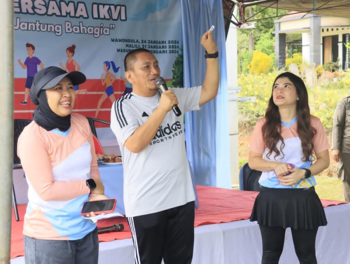 Bupati Luwu Timur Lepas Jalan Sehat IKVI