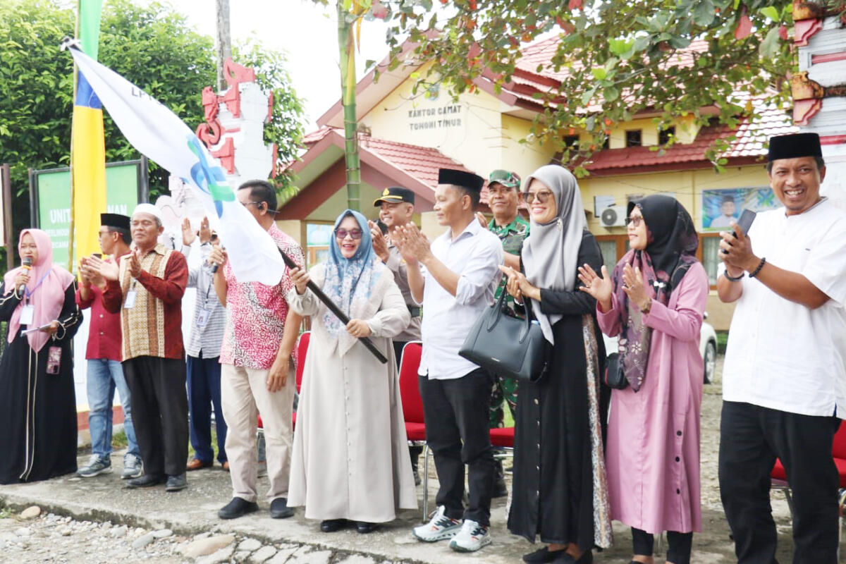 Wabup Puspa Lepas Pawai Ta’aruf MTQ XI 2026