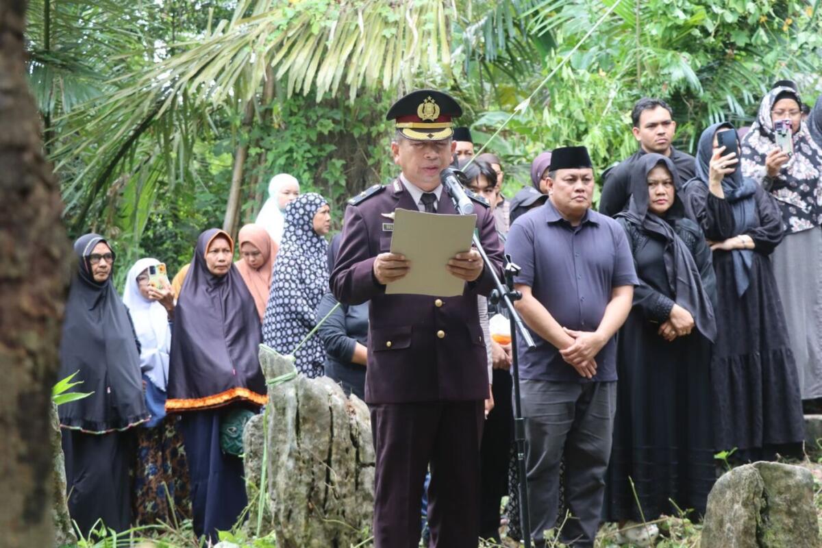 Kabag SDM Irup Pemakaman AKBP Dangkang