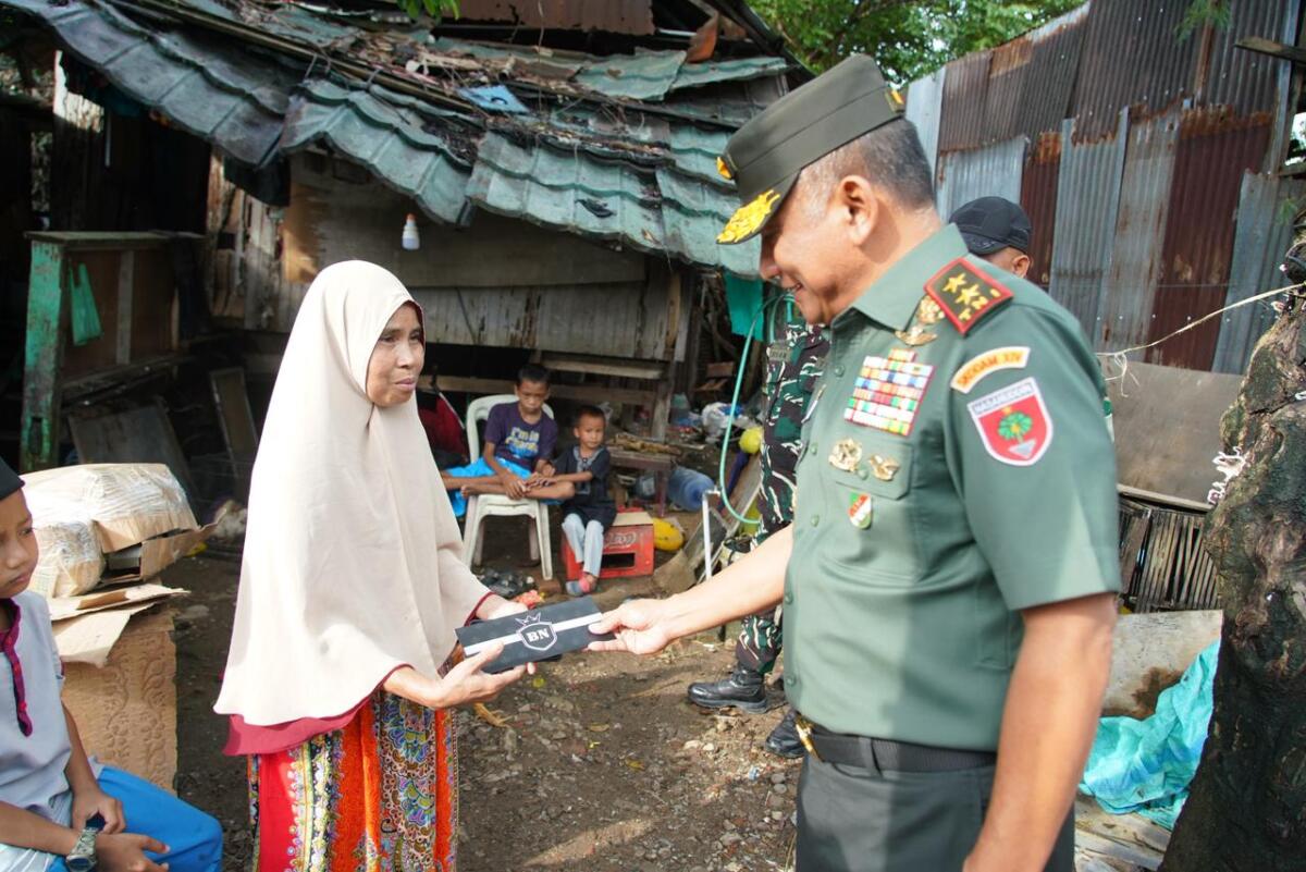 25 Tahun Mengabdi, Guru Honorer Terima Rumah Layak dari Pangdam XIV/Hasanuddin