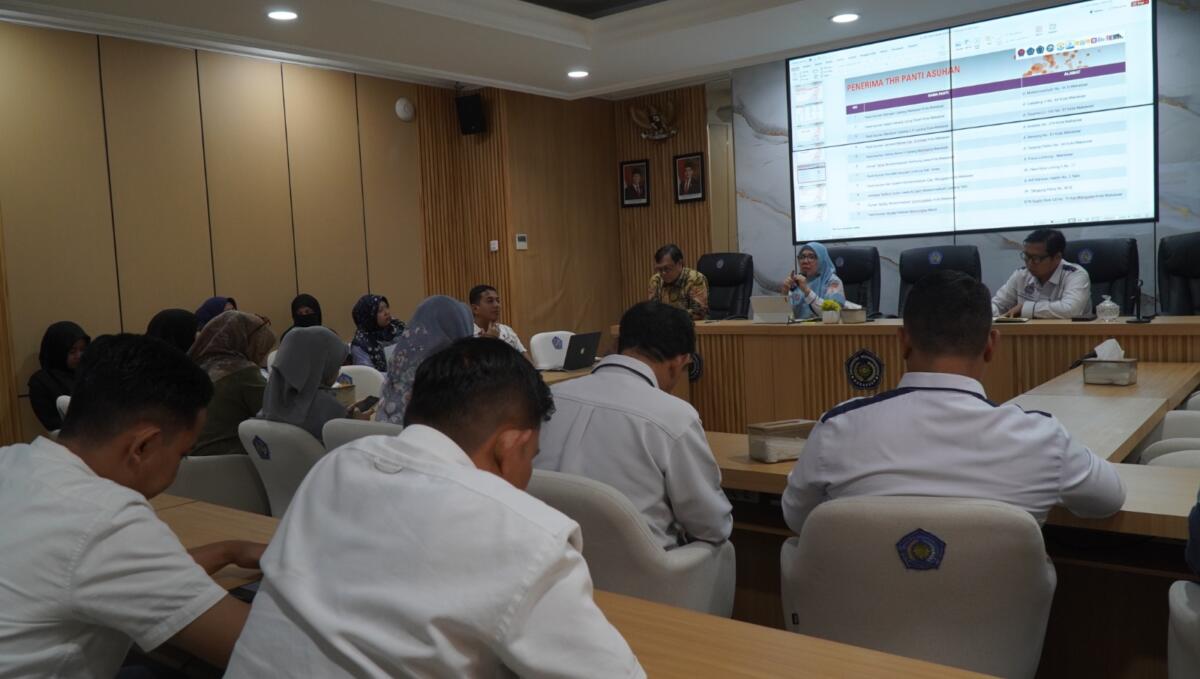 Unismuh Makassar Gelar Buka Puasa Bersama, Undang Sesepuh dan Anak Panti Asuhan