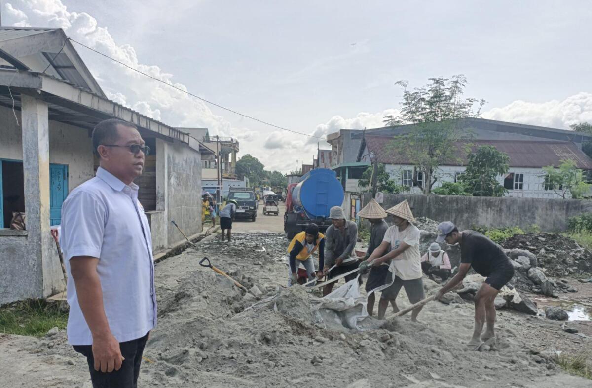 Semen Tonasa Dukung Pembangunan Jalan di Bulu Cindea