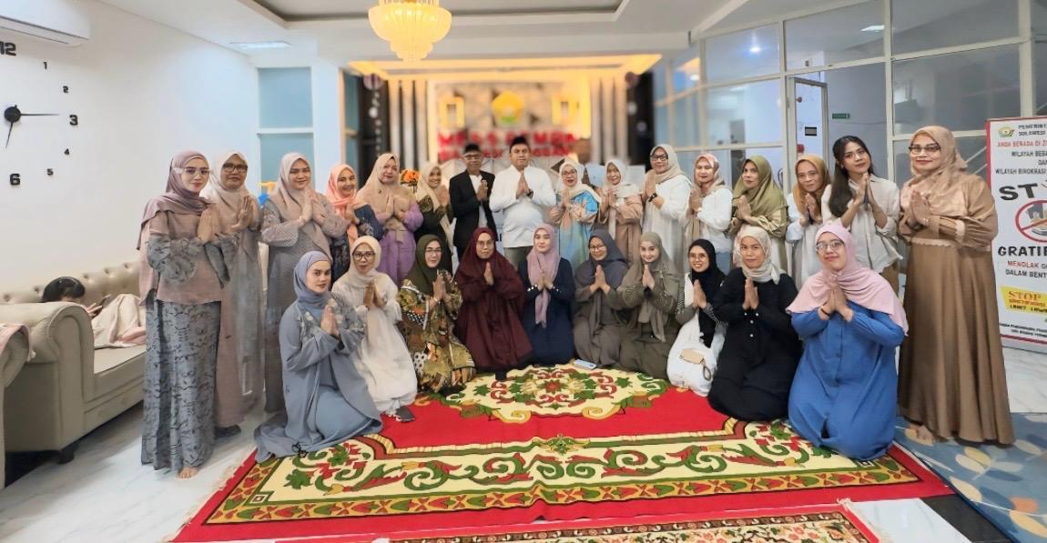 Kantor Penghubung Makassar Gelar Bukber dan Berbagi Anak PA