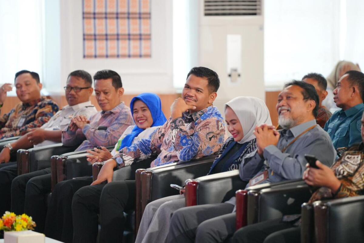 Bupati Fathul Hadiri Penyerahan Opini Ombudsman