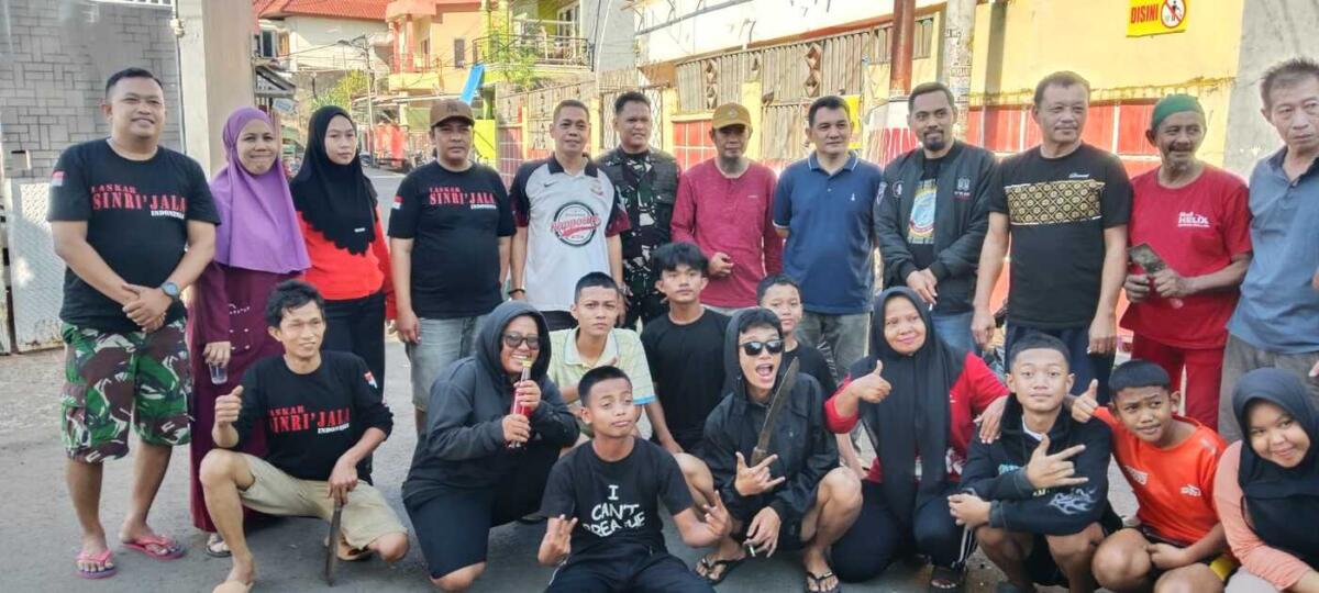 Camat Turun Langsung Kerja Bakti Serentak di Banta-bantaeng