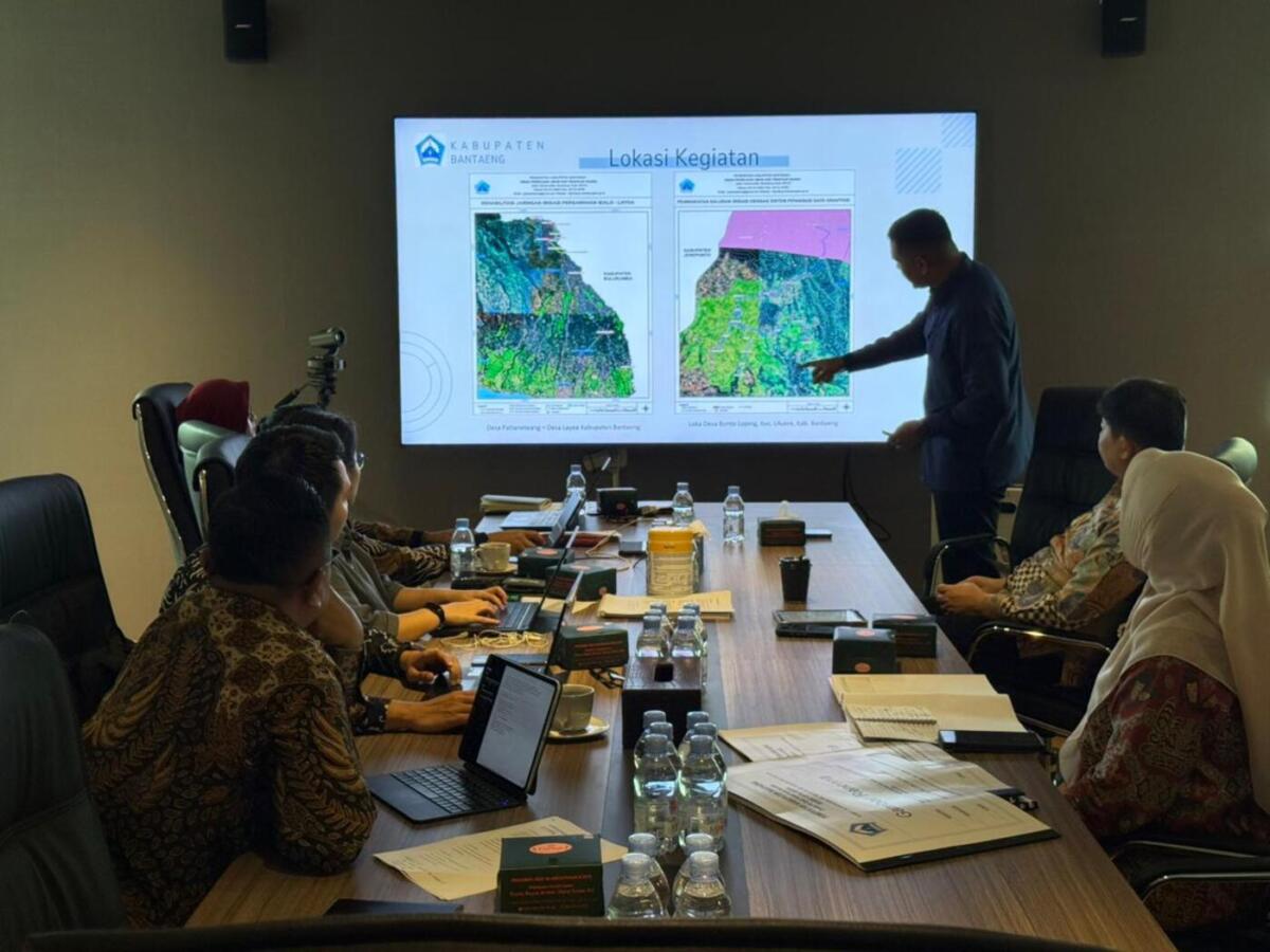 Bupati Uji Nurdin Presentasi Renstrasda untuk Dukungan Infrastruktur