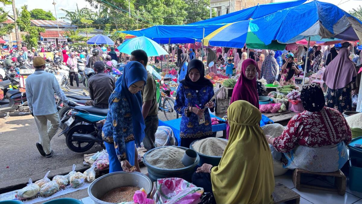 Harga Emas Turun: Disperindag Pantau Penurunan Harga Cabai