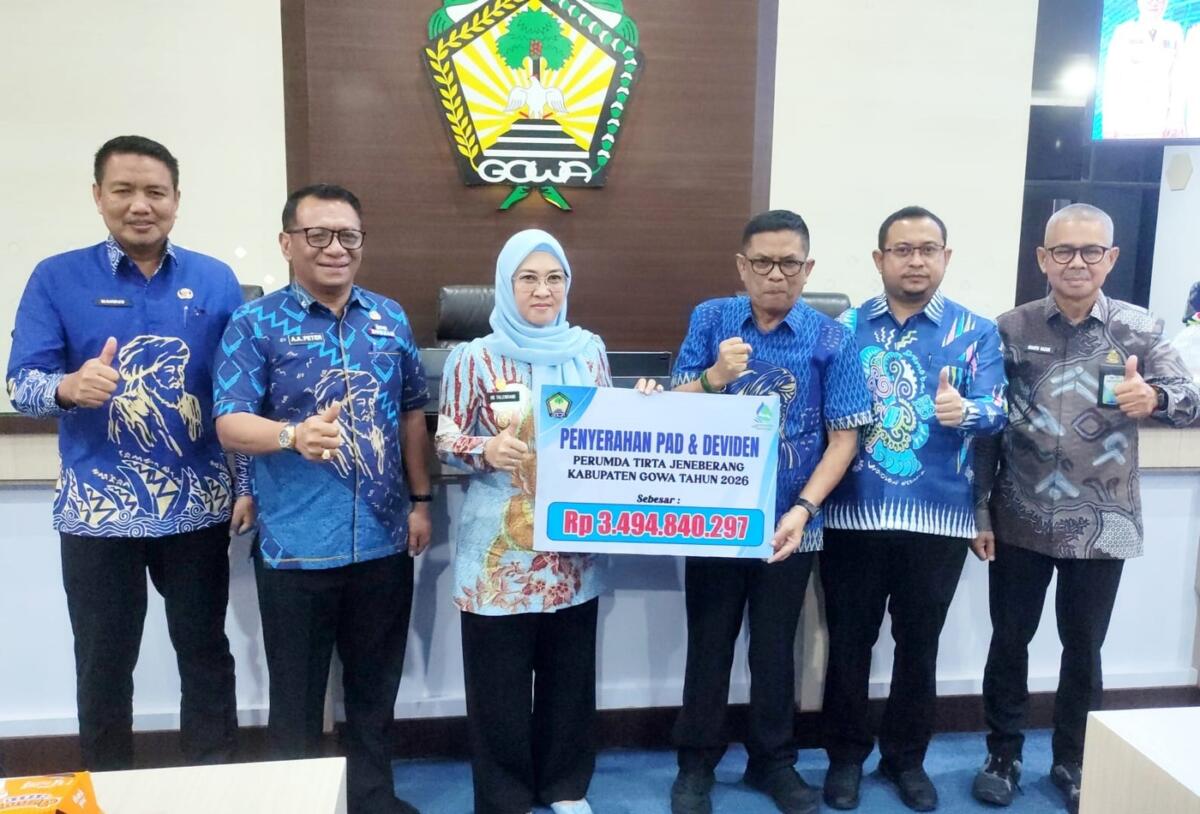 Perumda Tirta Jeneberang Serahkan Dividen Rp3,4 Miliar ke Pemkab Gowa