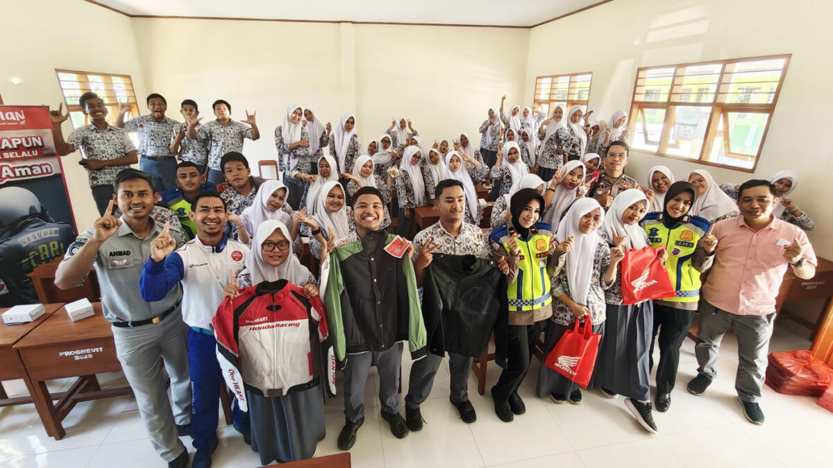 Asmo Sulsel Perkuat Edukasi Safety Riding bagi Siswa SMAN 10 Gowa