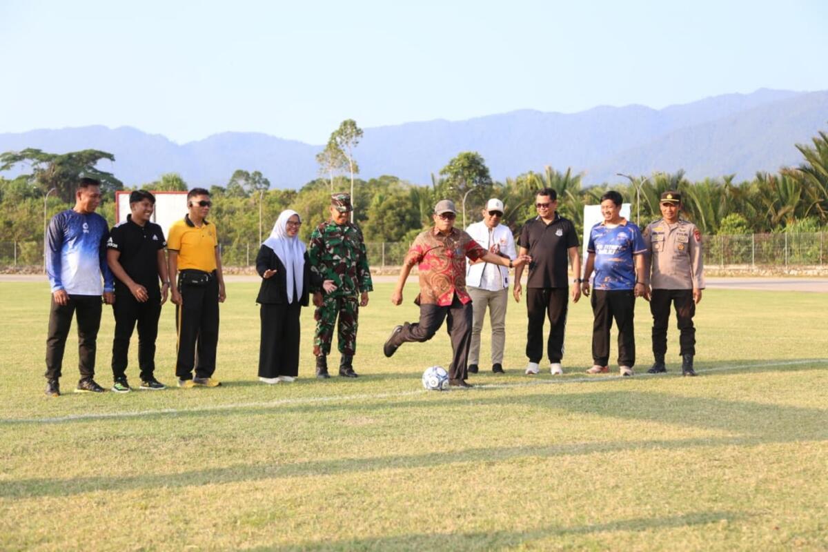 Sekkab Buka Liga Pelajar Luwu Timur HUT ke-23