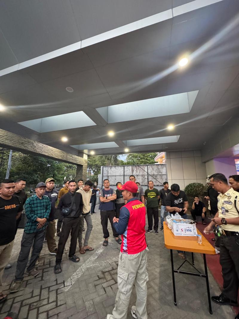 BRI BO Panakkukang Gelar Simulasi Penanganan Kebakaran
