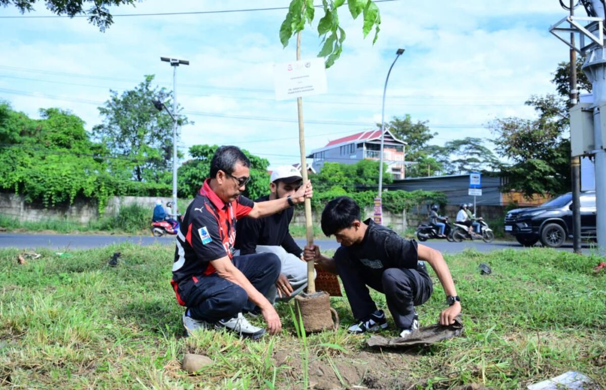 Dirut PDAM Hadiri Penanaman Pohon KNPI Biringkanaya
