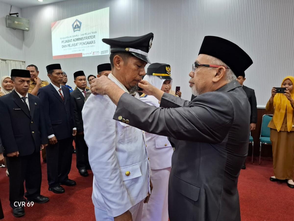 Wabup Bantaeng Lantik 21 Pejabat Administrator dan Pejabat Pengawas