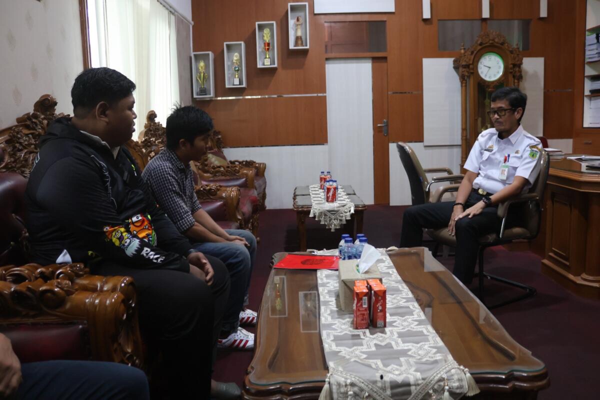 Sekda Pinrang A.Calo Kerrang Menerima Panitia Turnamen Water Gel Blaster