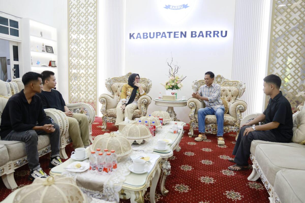 Andi Ina Lepas Lima Warganya Bekerja di Jepang