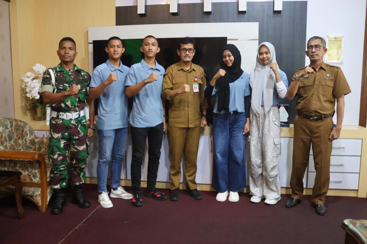Sekda Pinrang Lepas Empat Calon Anggota Paskibraka ke Tingkat Provinsi