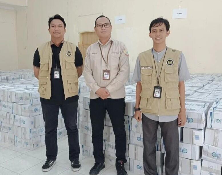 Ribuan Galon Air Zamzam untuk Jemaah Haji Telah Tiba di Asrama Haji Sudiang