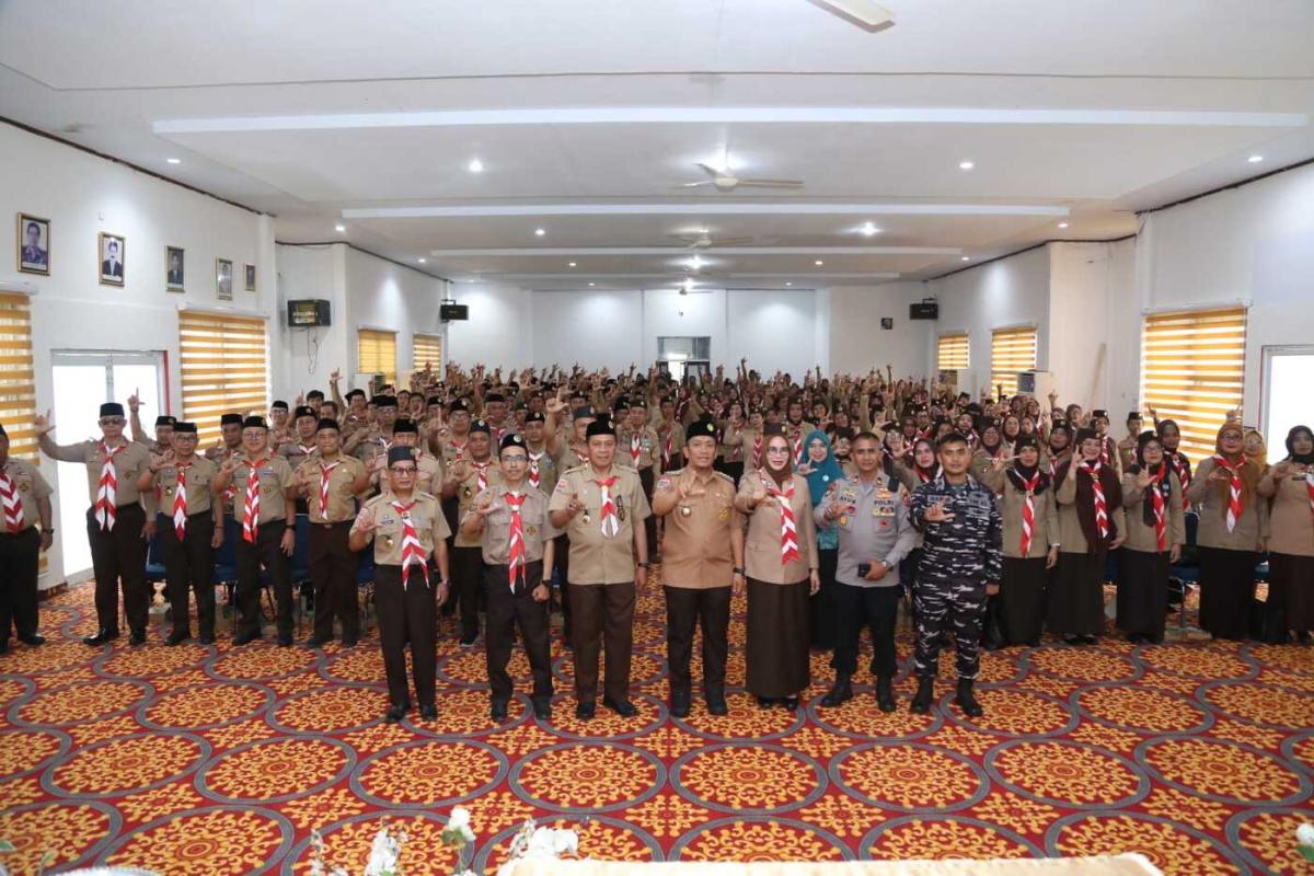 dr Ani Resmi Pimpin Kwarcab Lutim