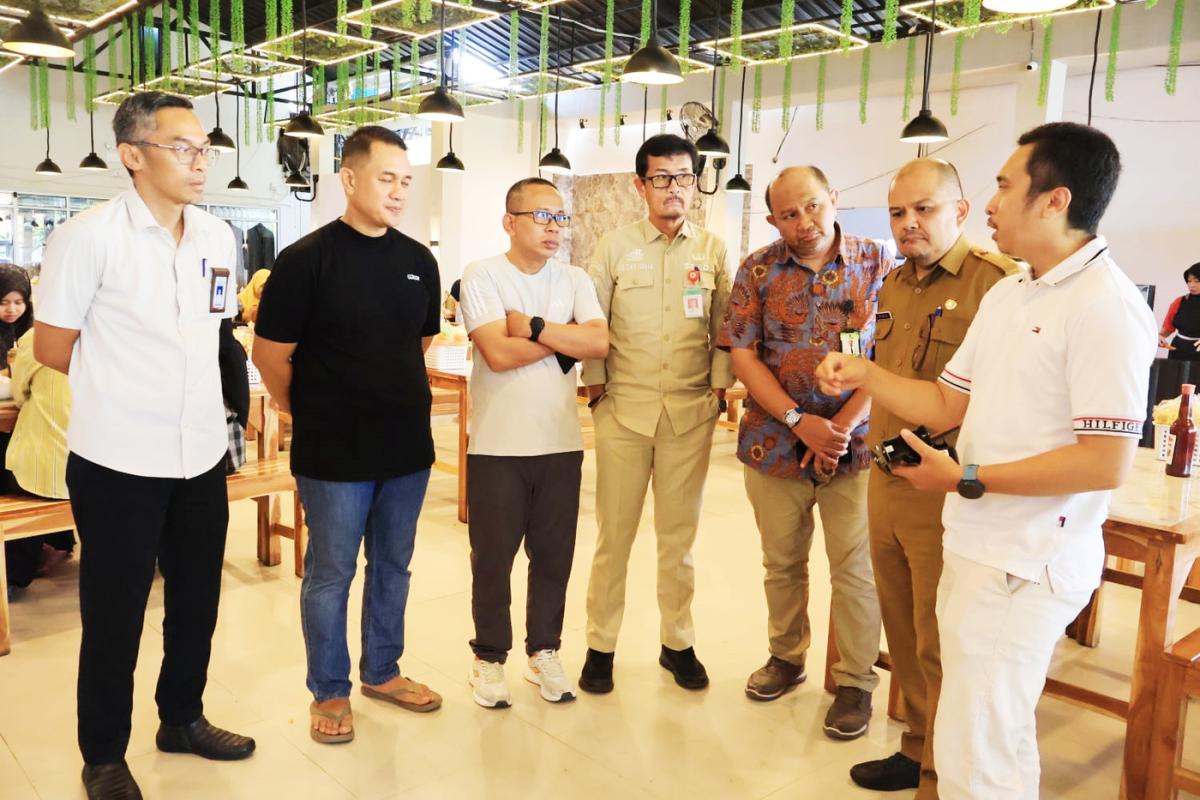 Pemkab Pinrang Terapkan Transaksi Non Tunai