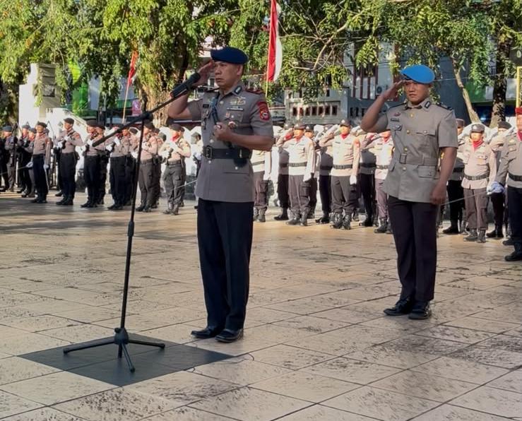 Komandan Batalyon Pimpin Ziarah Rombongan