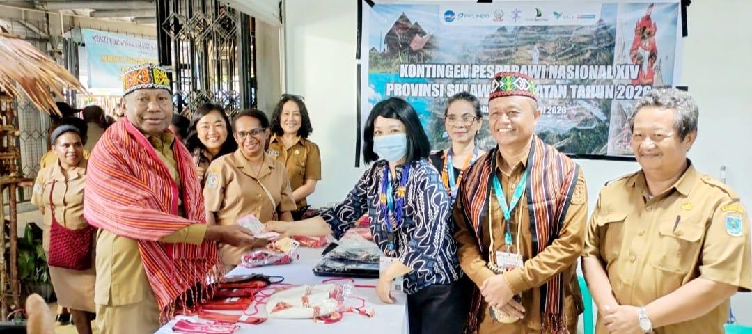 Magnet Budaya ‘Negeri di Atas Awan’ di Pesparawi Manokwari: Gubernur pun Ikut Memborong