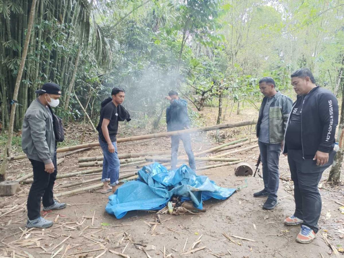 Gerebek Sabung Ayam Polisi Bakar Arena di Bulukumba